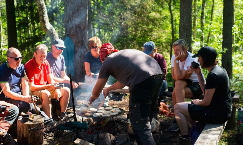 Wild Out Wilderness Cooking experience